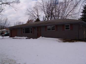 1st image of 900 W 67th Ave