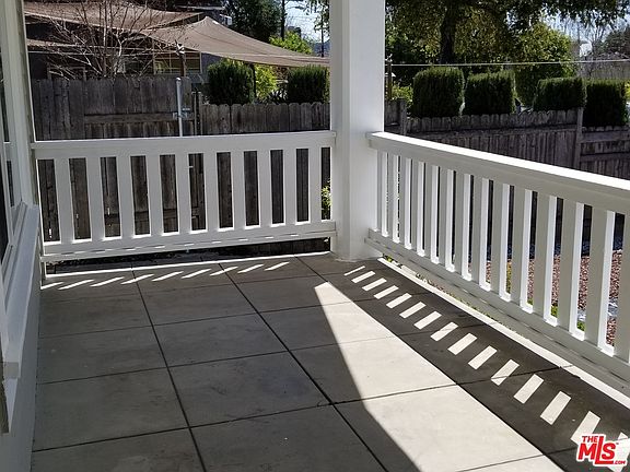 3rd image of 2623 Manhattan Ave #1