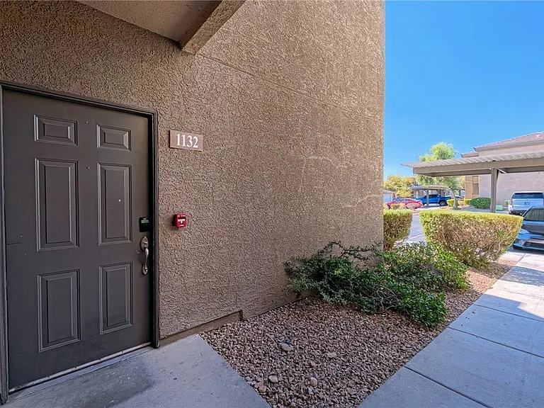 8000 W Badura Ave #1132 — Photo 3