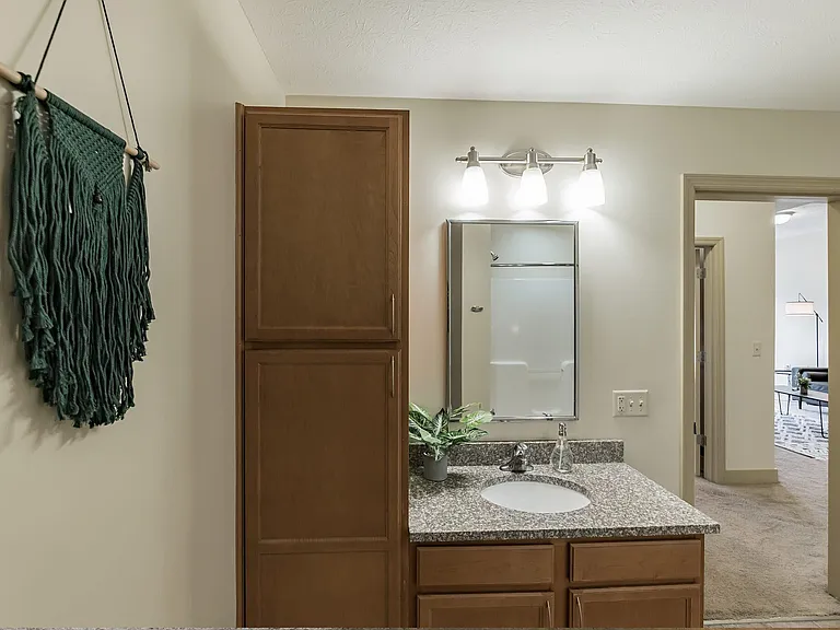 Portal Place Apartments — Photo 24