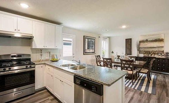 2nd image of 5832 Antonio Pl