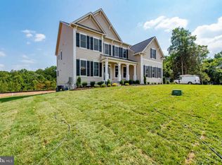 232 Barberry Ln, Laytonsville, MD 20882