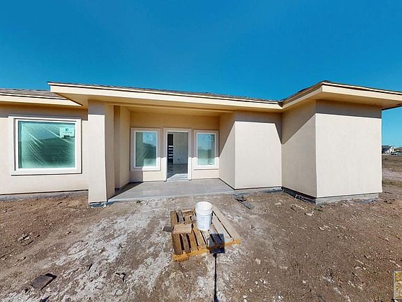 3rd image of 2731 Juan Castillo Ave