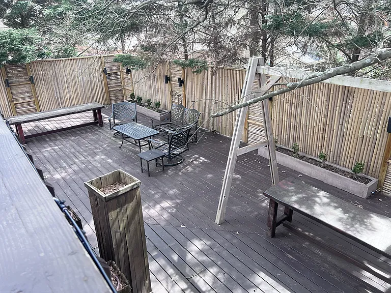 203 Sherri St — Photo 33