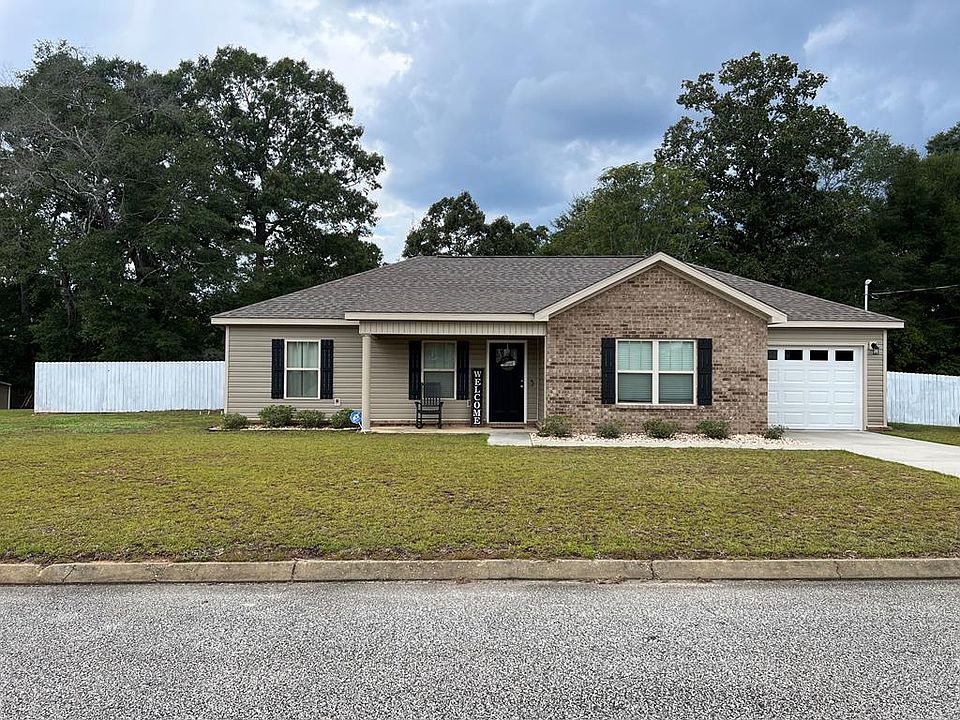 1st image of 113 Oakwood Dr