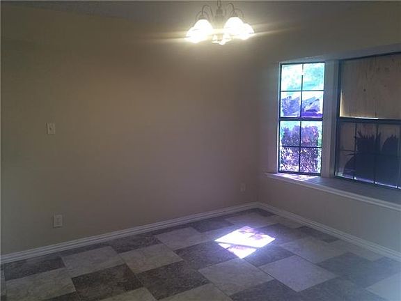 2nd image of 2260 Nantucket Village Dr