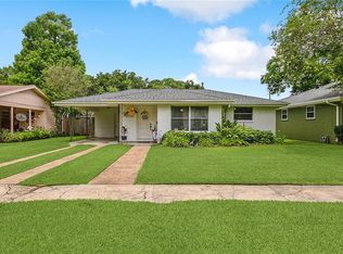 150 E Henfer Ave, River Ridge, LA 70123