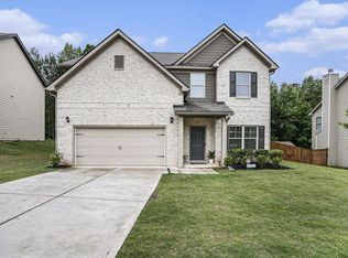 3032 Newbury Ln, Ellenwood, GA 30294