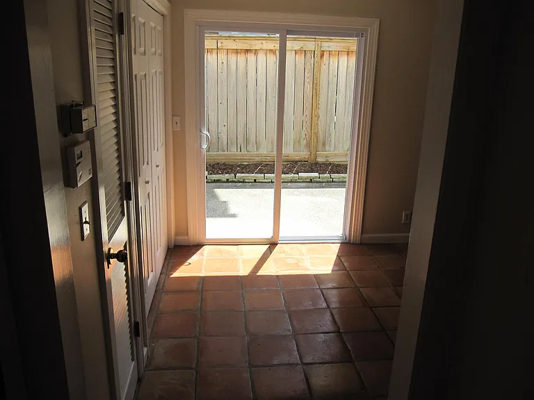 2115 Acklen Ave #5 — Photo 6