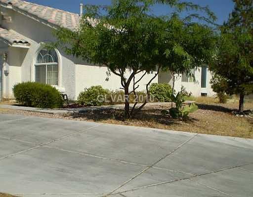 1st image of 1691 Leonard Ln