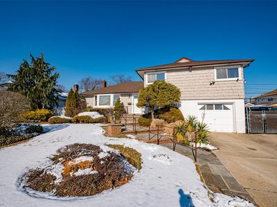 215 Wyngate Drive, Massapequa, NY, 11758