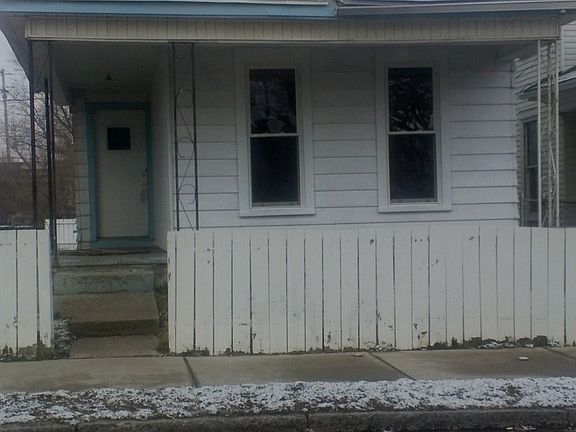 2nd image of 433 Saint Nicholas Ave