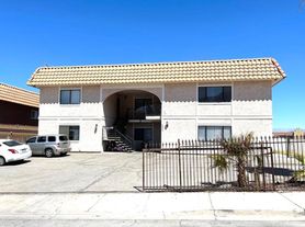 6987 Mendon Ln