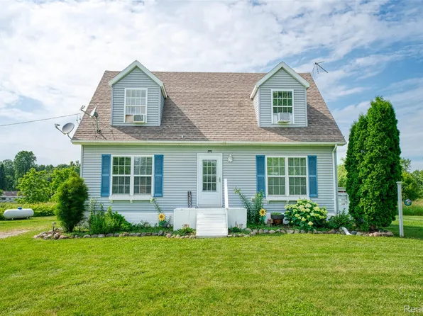 13880 Deer Run Ln, Byron, MI 48418