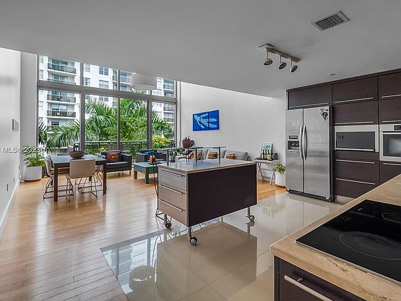 2nd image of 6000 Collins Ave APT 507