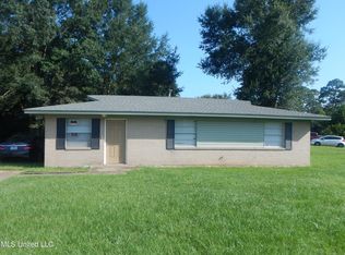 107 Holly Cir, Gulfport, MS 39501