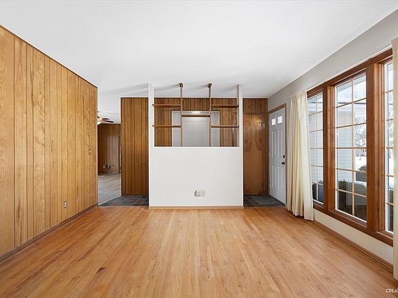 2nd image of 214 Fairview Dr