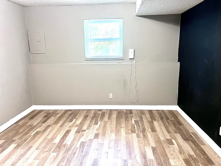 1807 Andrea Dr — Photo 16