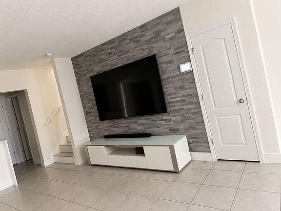 2nd image of 1854 Red Canyon Dr