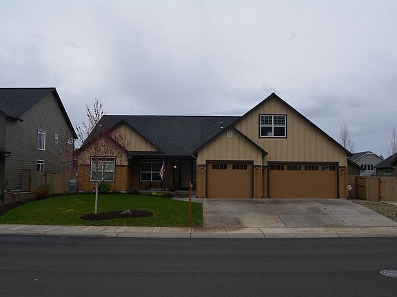 2nd image of 9505 NE 161st Ave
