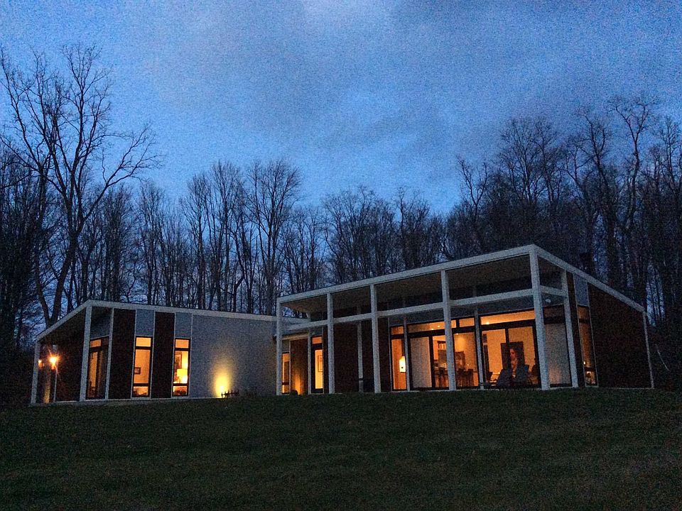 1st image of 5 Scenic Dr #0