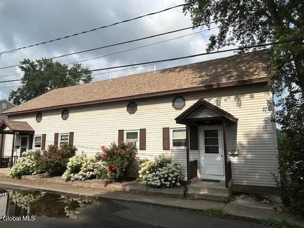 621 1st Avenue, Troy, NY 12182