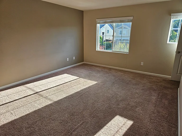 51192 SW Klompen St — Photo 11