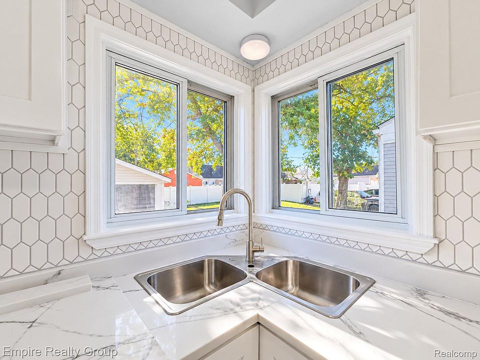 1765 Kings Hwy, photo 15