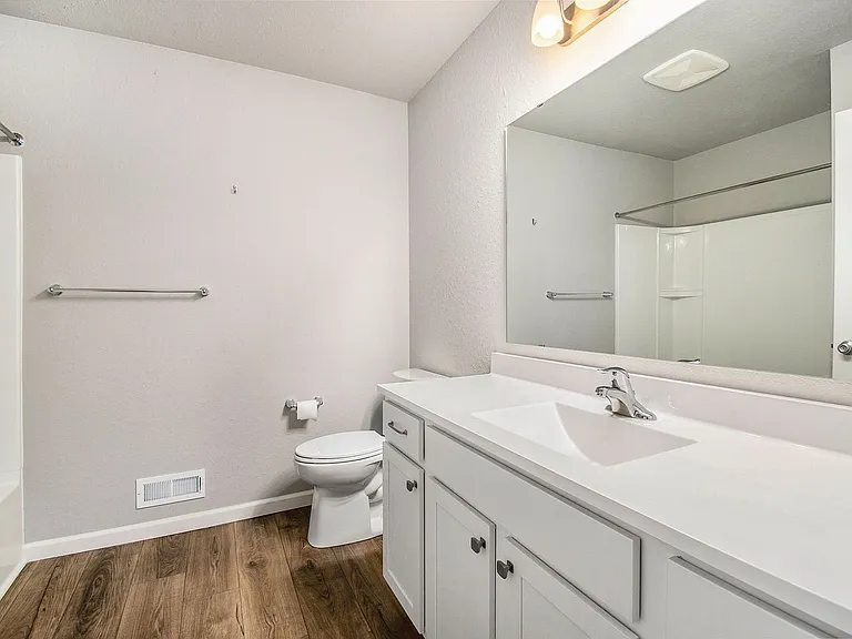 1867 Bluff Ridge Ct — Photo 15