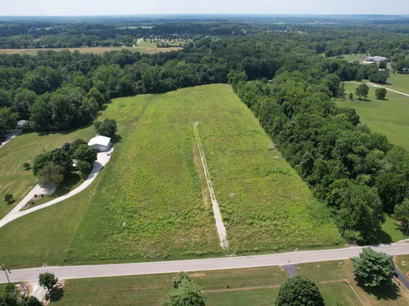 5213 E Dayhuff Rd, Mooresville, IN 46158