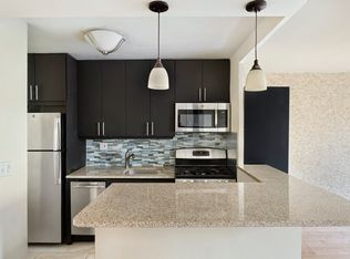 300 E 33rd St APT 1F, New York, NY