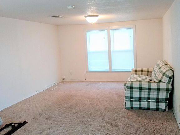 2nd image of 1214 Zauk Ave