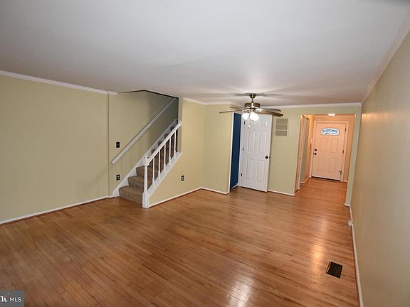Living Room (view #2)