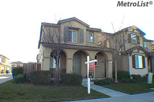 880 Greg Thatch Cir photo 1