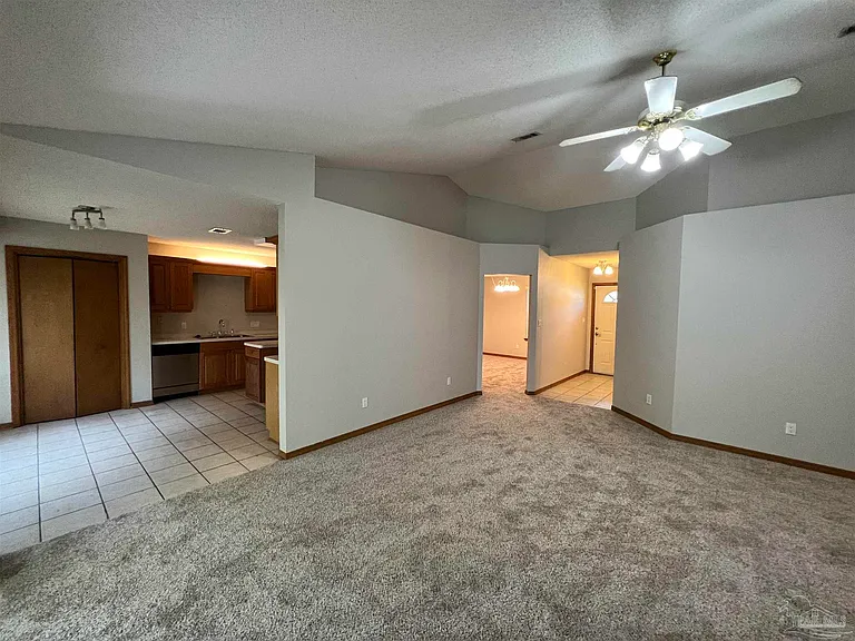 9046 Caribbean Dr — Photo 8