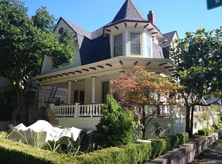 1202 15th Ave E, Seattle, WA 98112