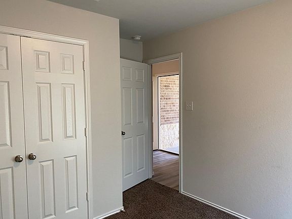 4th image of 2501 Arno St