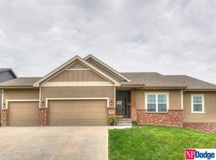 8520 N 173rd St, Bennington, NE 68007