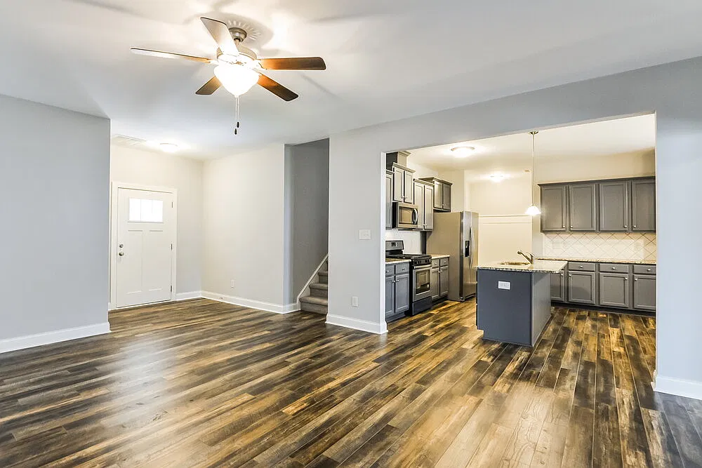 4 bed, 3.0 bath, 2763 sqft, $3,940 — Photo 4