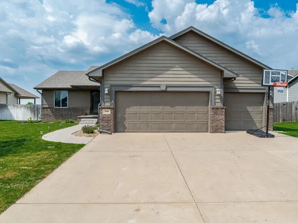 260 Sunrise Cir, Rose Hill, KS 67133