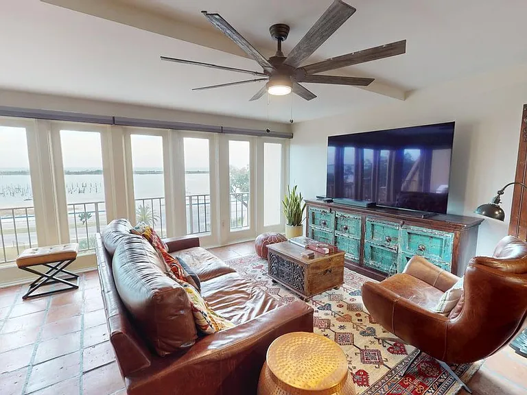 520 Beach Blvd #501 — Photo 6