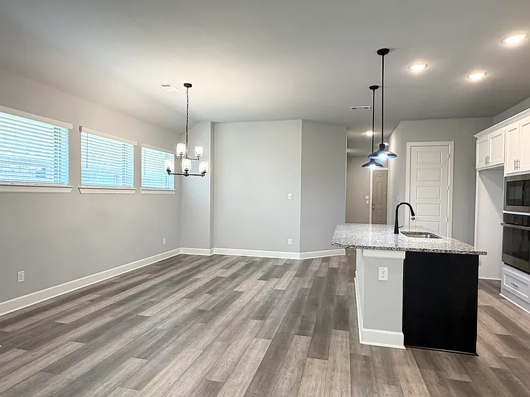 2427 Preakness Pl — Photo 4