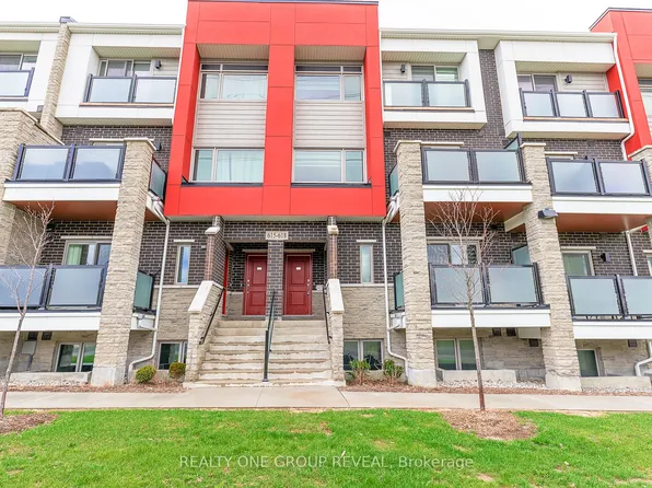 1034 Reflection Pl #616, Pickering, ON L1X 0L1