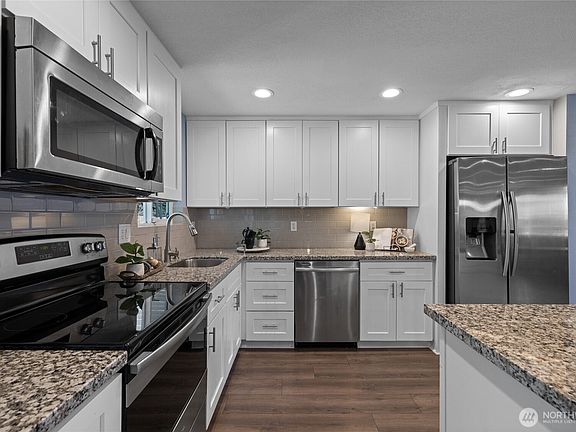 5th image of 10502 Earley Avenue SW