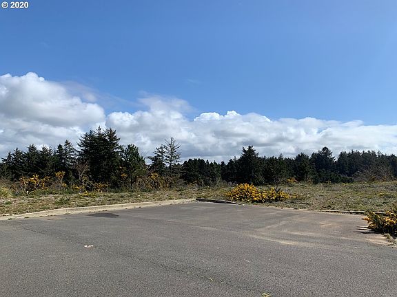 5th image of 627 Spyglass Dr