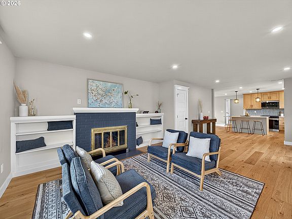 5th image of 58007 Fisher Ln