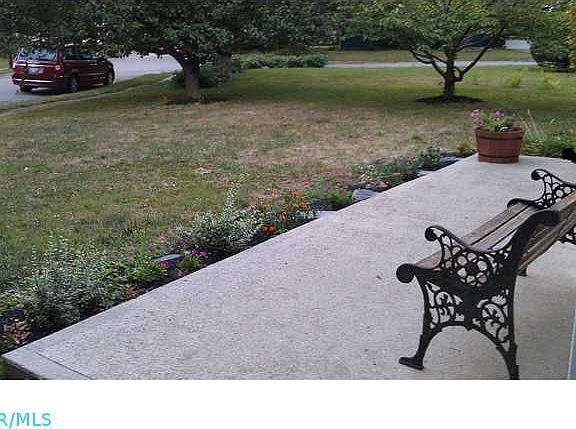 3rd image of 5230 Crescent Dr