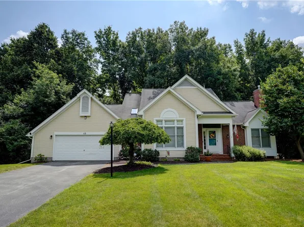 113 Churchview Ln, Pittsford, NY 14534