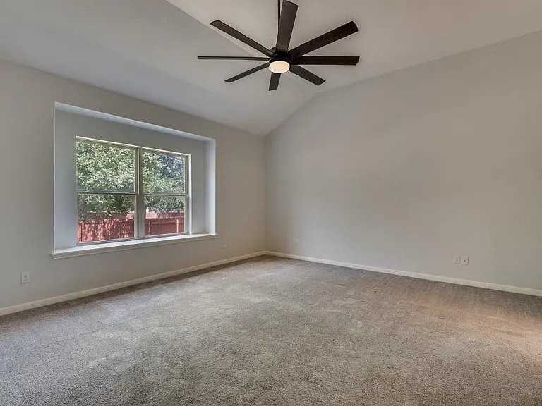 628 Bottle Brush Dr — Photo 6