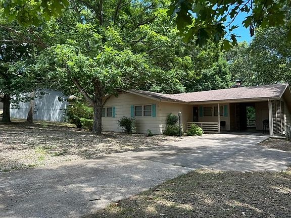 2nd image of 5 Stevenson Ln